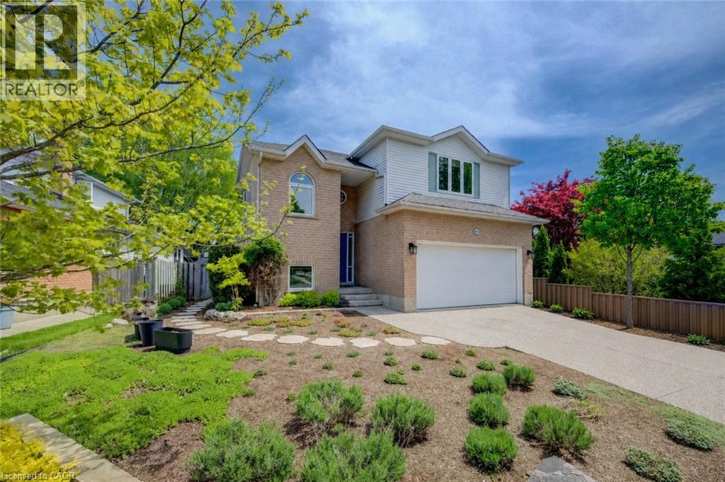 464 Northlake Drive, Waterloo, Ontario  N2V 2A4 - Photo 2 - 40820957