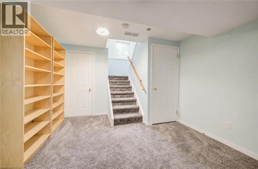 464 Northlake Drive, Waterloo, Ontario  N2V 2A4 - Photo 36 - 40820957