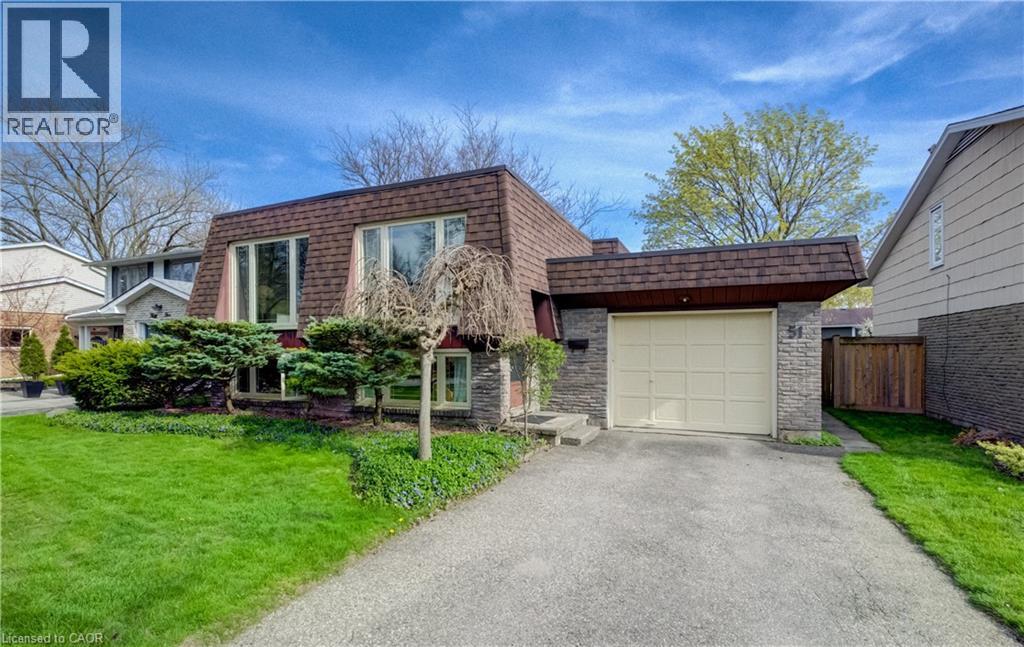 51 UNDERHILL Crescent, Kitchener, Ontario