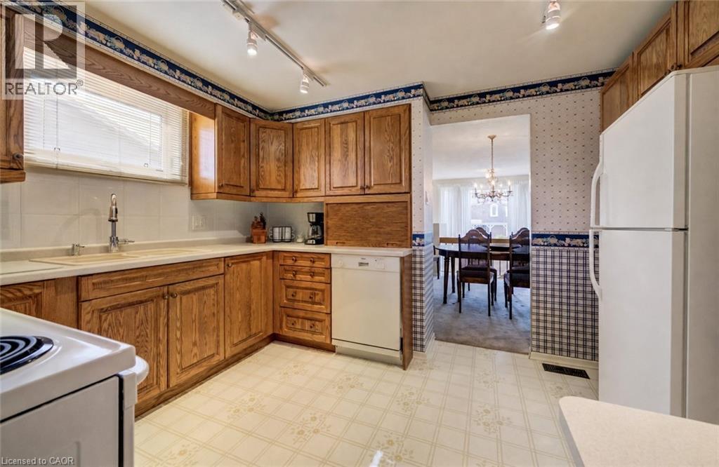 51 Underhill Crescent, Kitchener, Ontario  N2A 2S7 - Photo 14 - 40834627