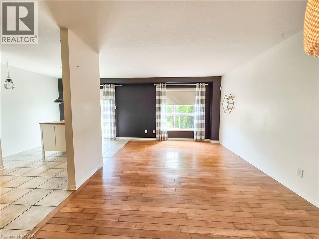 147 Dubrick Crescent Unit# 1, Kitchener, Ontario  N2E 4G3 - Photo 6 - 40835374