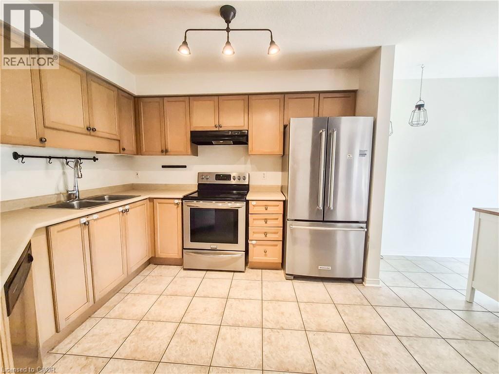 147 Dubrick Crescent Unit# 1, Kitchener, Ontario  N2E 4G3 - Photo 7 - 40835374