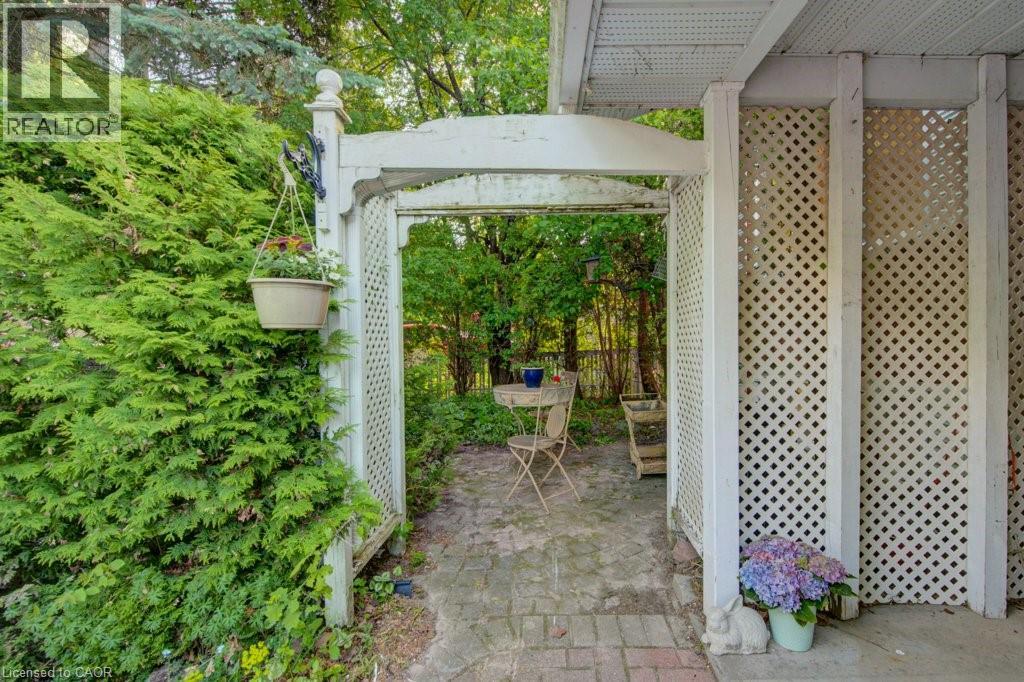 60 Mayfield Avenue, Waterloo, Ontario  N2J 3S1 - Photo 3 - 40835791