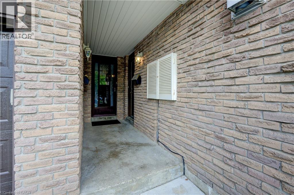 19 Hillbrook Crescent, Kitchener, Ontario  N2N 1J4 - Photo 3 - 40836125