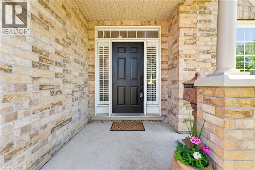 822 Birchmount Drive, Waterloo, Ontario  N2V 2R3 - Photo 4 - 40836151