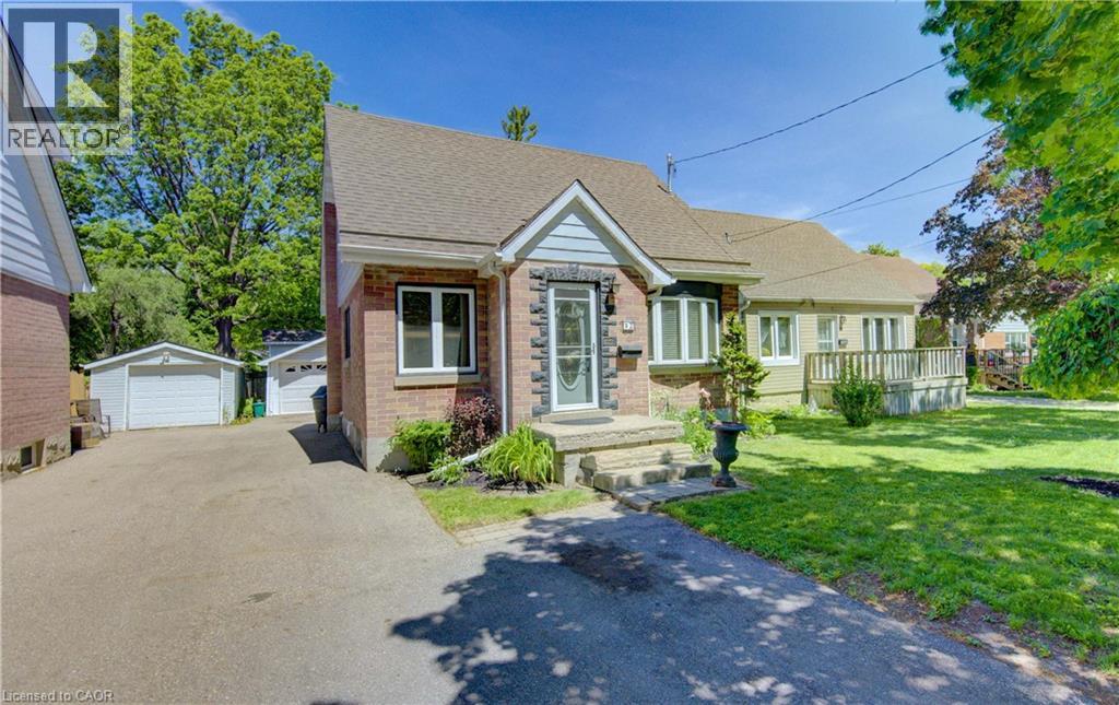 72 Pleasant Avenue, Kitchener, Ontario  N2M 4A4 - Photo 3 - 40837639