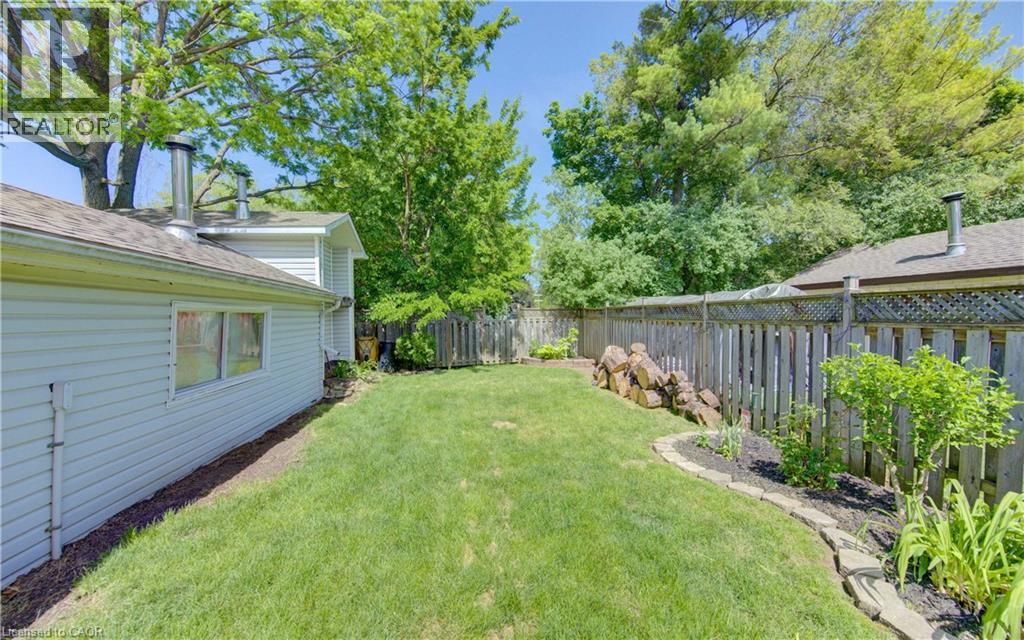 72 Pleasant Avenue, Kitchener, Ontario  N2M 4A4 - Photo 38 - 40837639