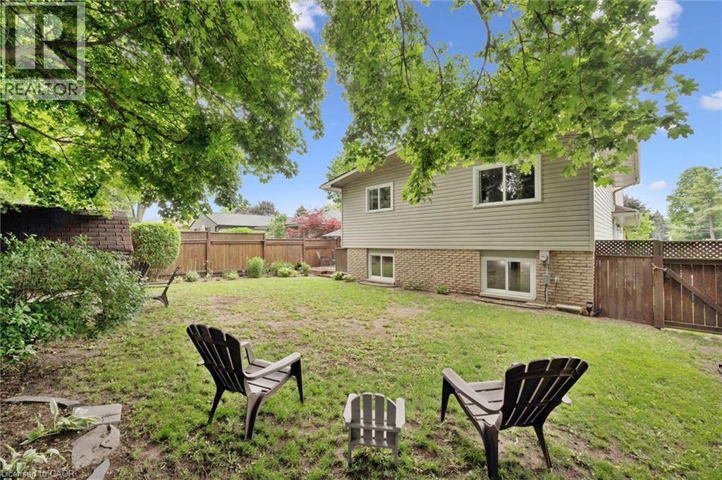 74 Calmcrest Drive, Kitchener, Ontario  N2E 1V3 - Photo 36 - 40835435
