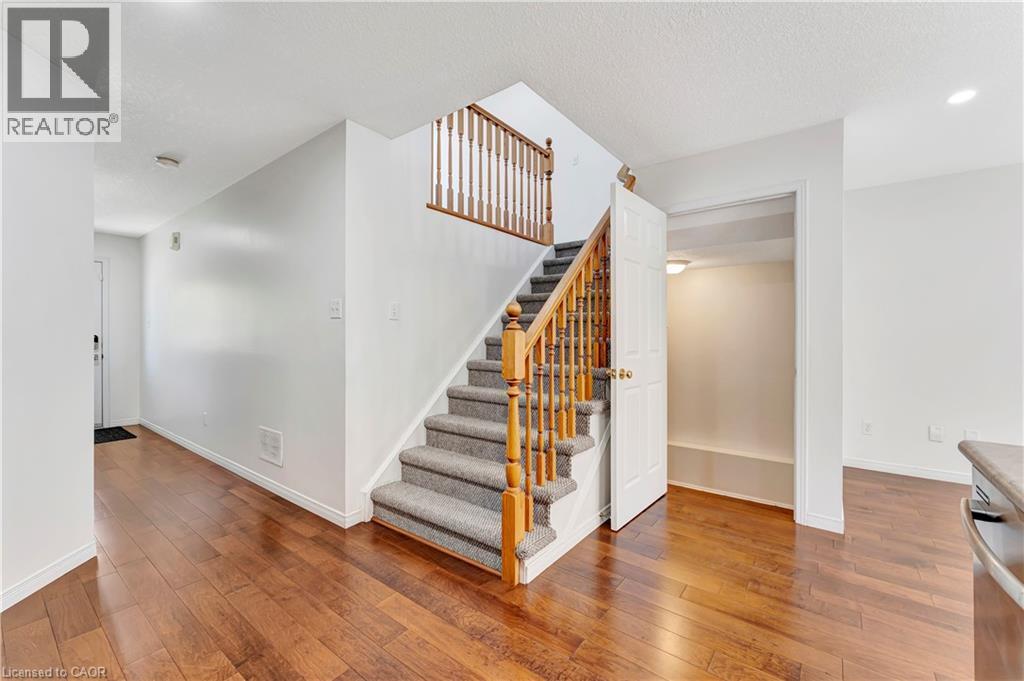 479 Trembling Aspen Avenue, Waterloo, Ontario  N2V 2T4 - Photo 9 - 40839237
