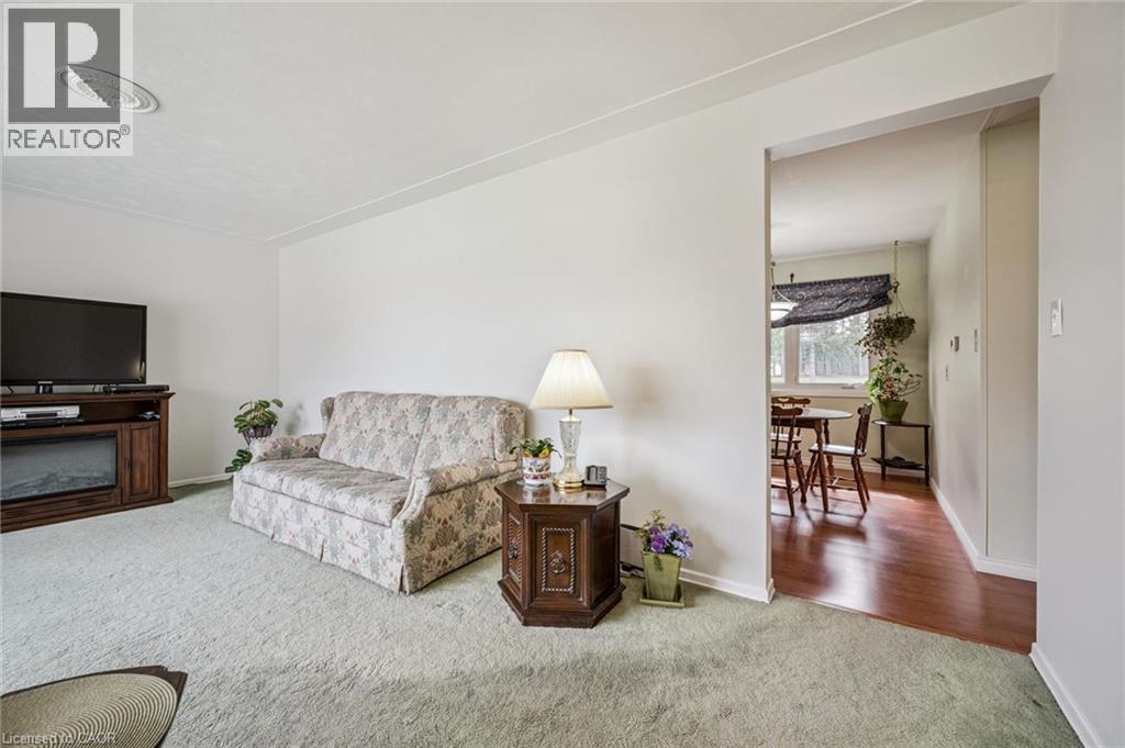 106 Ruskview Road, Kitchener, Ontario  N2M 4S3 - Photo 6 - 40839807