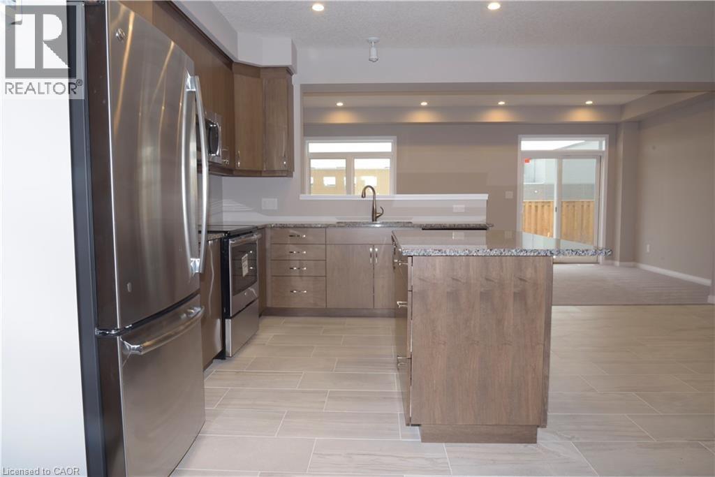 664 Blair Creek Drive, Kitchener, Ontario  N2P 0E7 - Photo 3 - 40840057