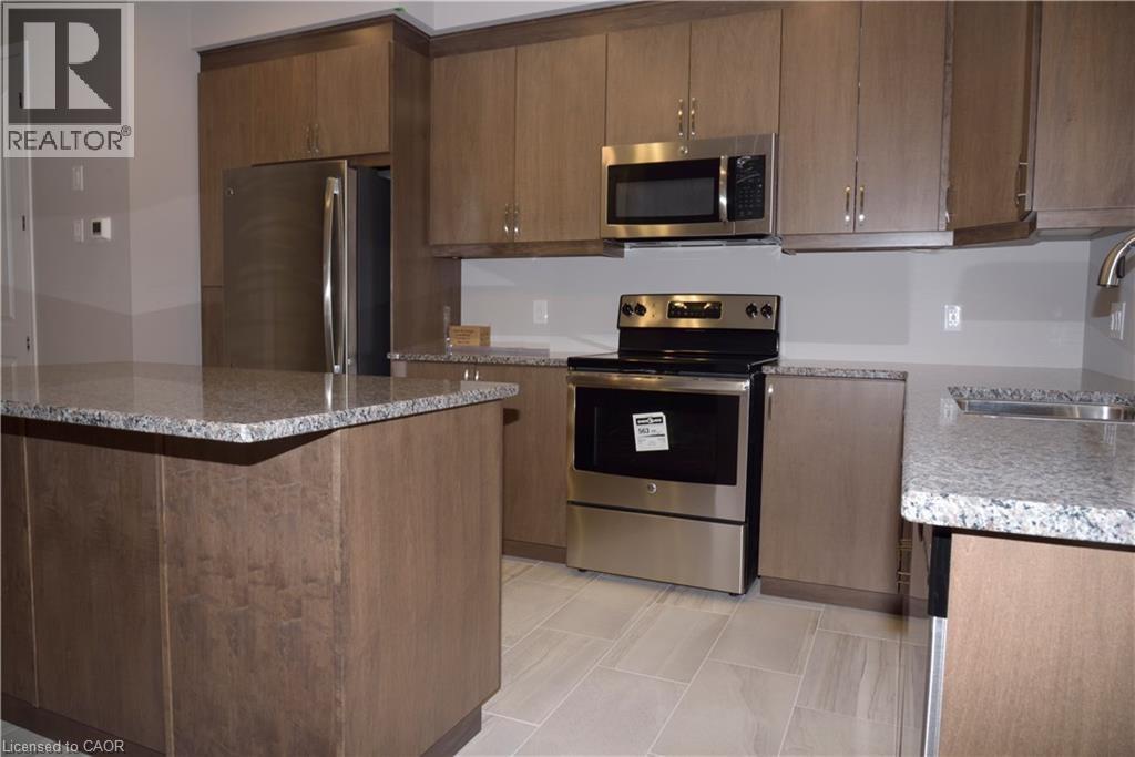 664 Blair Creek Drive, Kitchener, Ontario  N2P 0E7 - Photo 6 - 40840057
