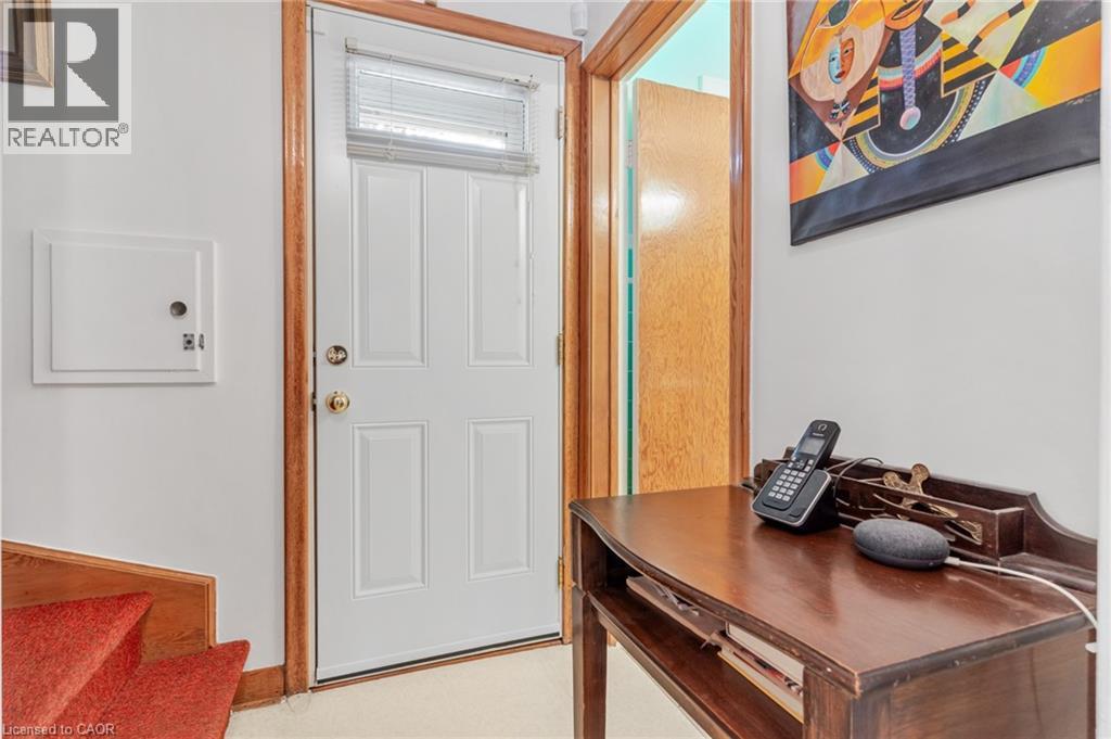 34 Sixth Avenue, Kitchener, Ontario  N2C 1R1 - Photo 13 - 40828341