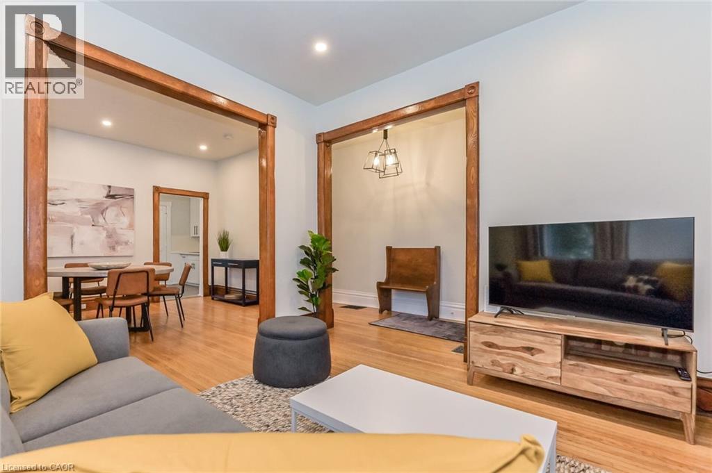 67 Ahrens Street W, Kitchener, Ontario  N2H 4B8 - Photo 11 - 40840982