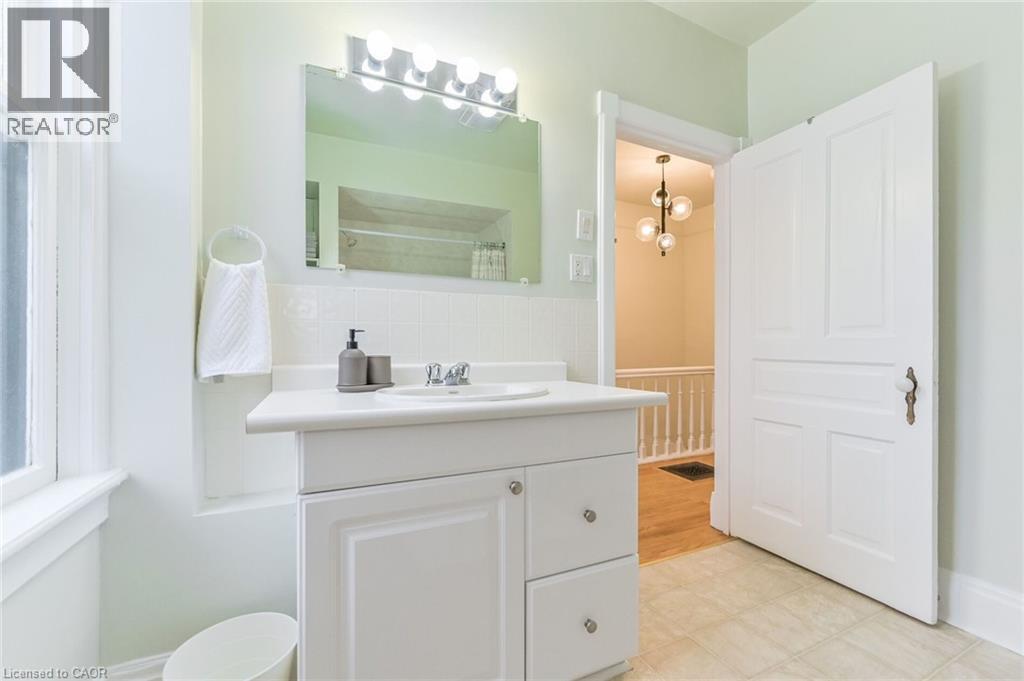 67 Ahrens Street W, Kitchener, Ontario  N2H 4B8 - Photo 33 - 40840982