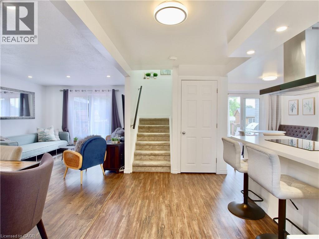 243 Rosebank Place, Kitchener, Ontario  N2E 2R8 - Photo 3 - 40840693