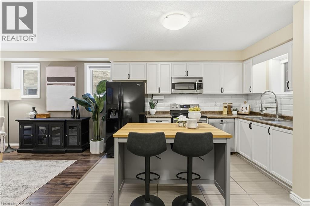 931 Glasgow Street Unit# 14d, Kitchener, Ontario  N2N 0B6 - Photo 3 - 40841785