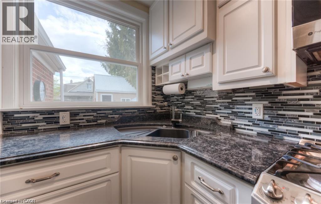 465 Nyberg Street, Kitchener, Ontario  N2G 2Z2 - Photo 12 - 40841953