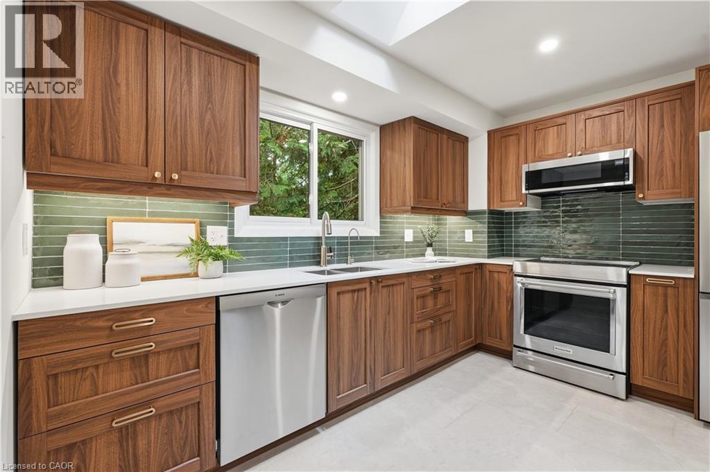 67 Longwood Drive, Waterloo, Ontario  N2L 4B6 - Photo 10 - 40842185