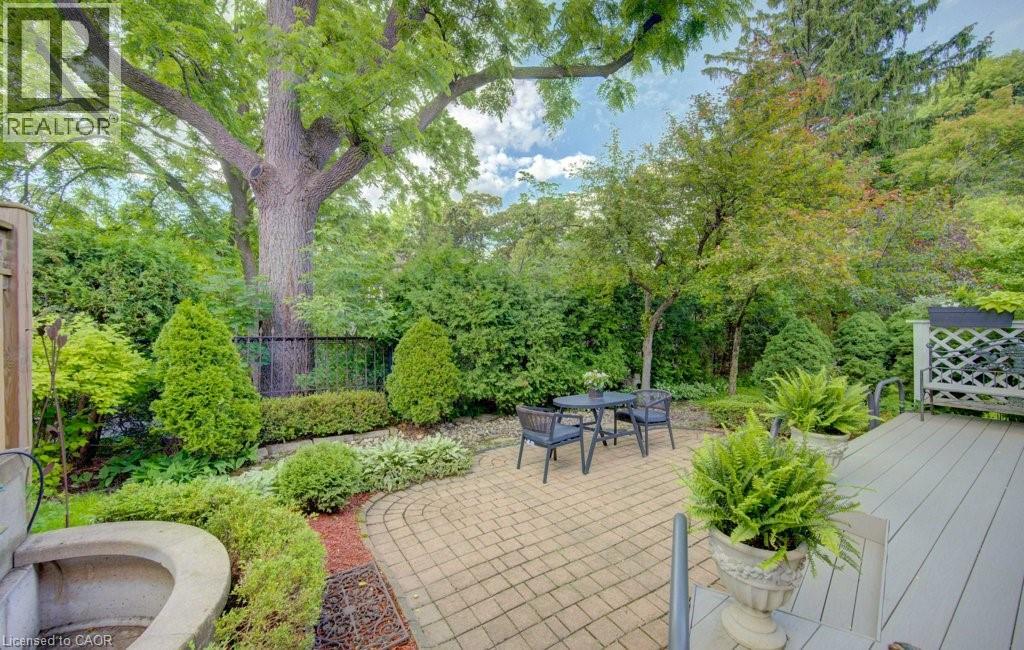 60 Allen Street W Unit# 7, Waterloo, Ontario  N2L 6H5 - Photo 5 - 40841788