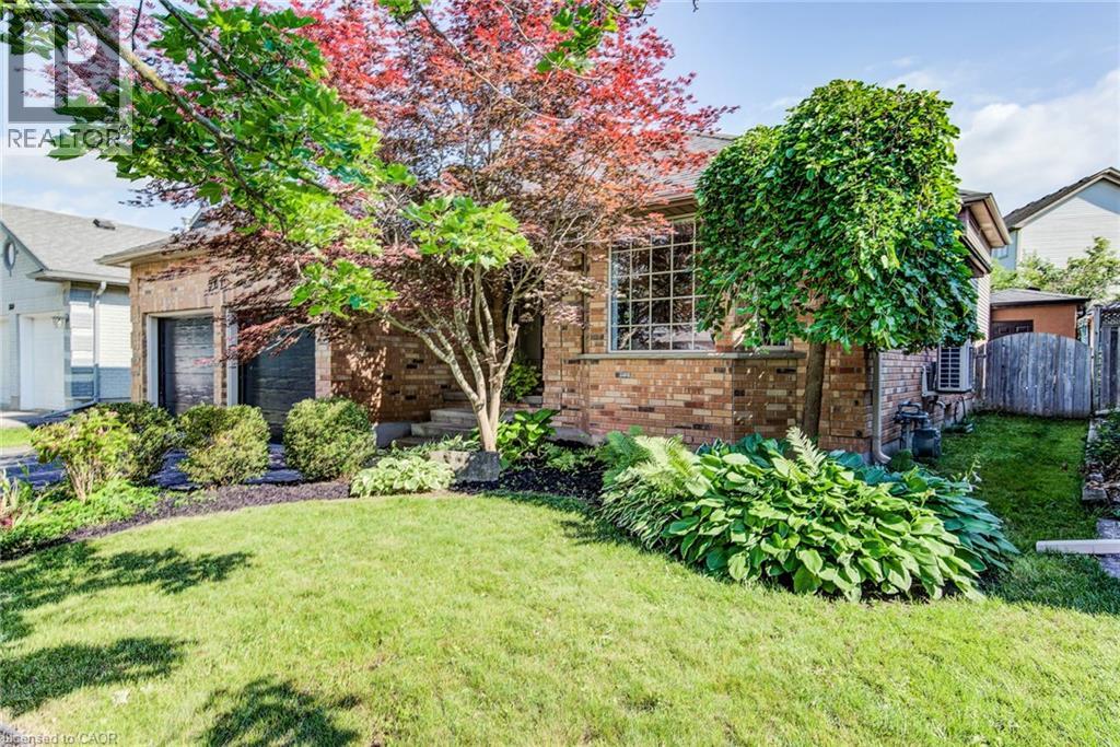 561 Chancery Lane, Waterloo, Ontario  N2T 2N5 - Photo 3 - 40841799