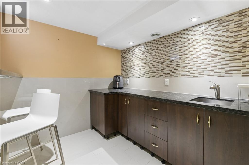 19 King Street E Unit# B, Kitchener, Ontario  N2G 2K4 - Photo 13 - 40842034