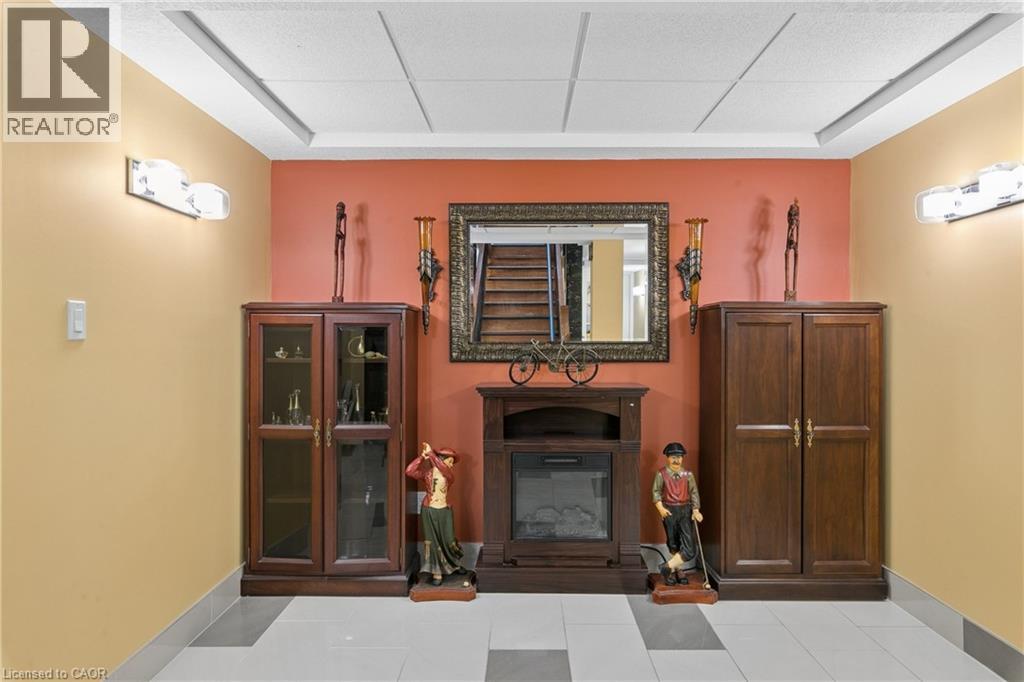 19 King Street E Unit# B, Kitchener, Ontario  N2G 2K4 - Photo 4 - 40842034