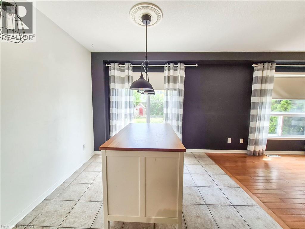 147 Dubrick Crescent Unit# 1, Kitchener, Ontario  N2E 4G3 - Photo 9 - 40842059