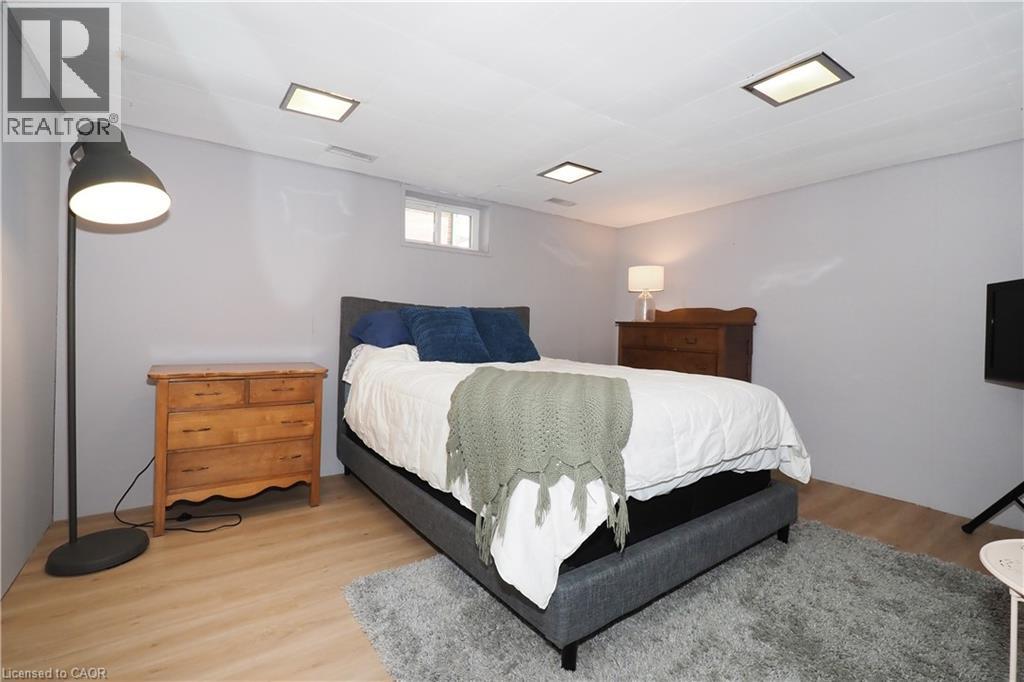 784 Elizabeth Street, Kitchener, Ontario  N2H 6H5 - Photo 36 - 40842649