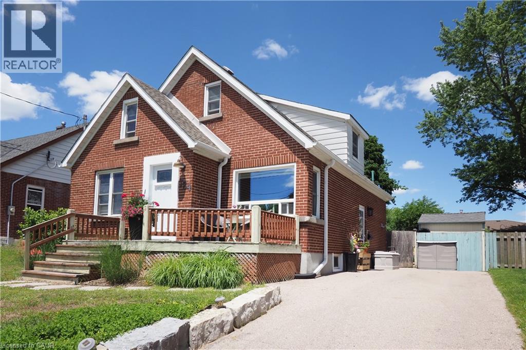784 Elizabeth Street, Kitchener, Ontario  N2H 6H5 - Photo 4 - 40842649