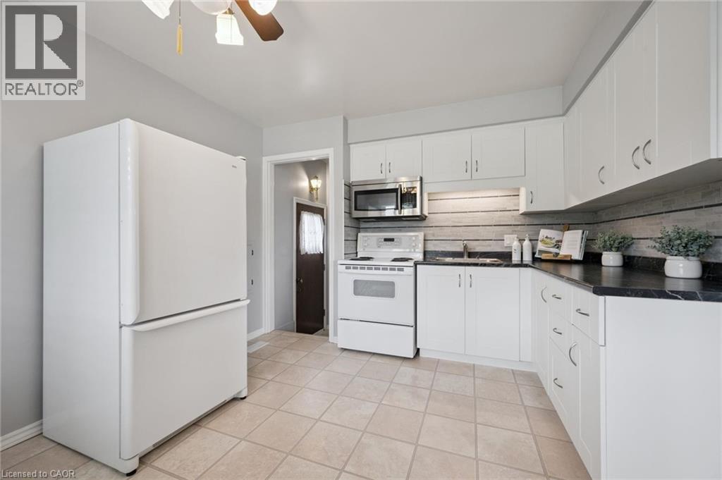 19 Weichel Street, Kitchener, Ontario  N2M 2A5 - Photo 15 - 40836559