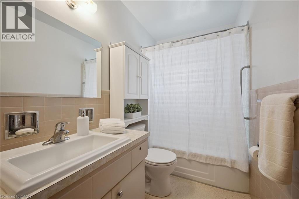 19 Weichel Street, Kitchener, Ontario  N2M 2A5 - Photo 25 - 40836559