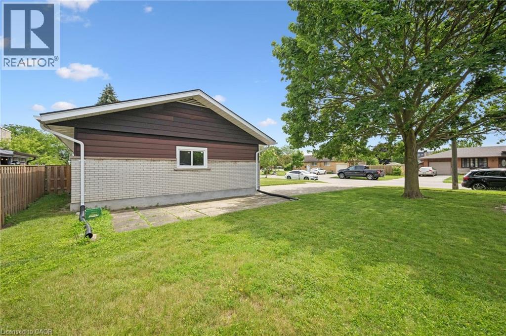 19 Weichel Street, Kitchener, Ontario  N2M 2A5 - Photo 39 - 40836559