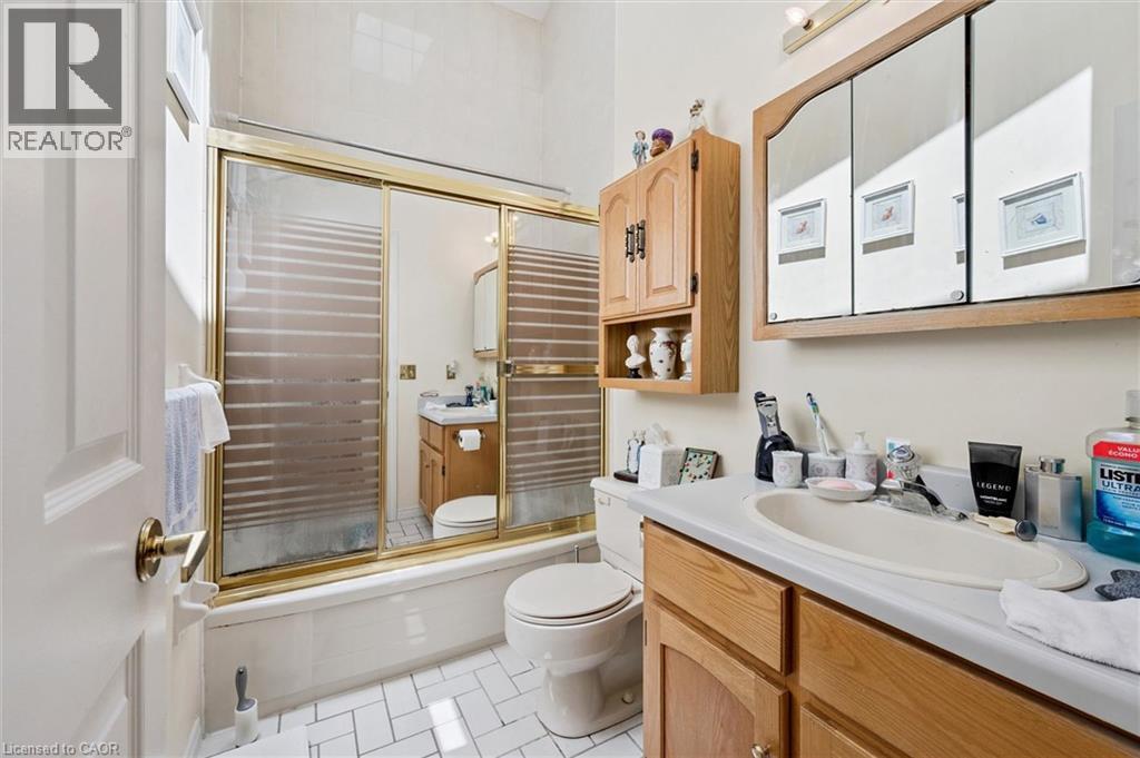 176 Sandford Fleming Drive, Waterloo, Ontario  N2T 1G2 - Photo 13 - 40842430
