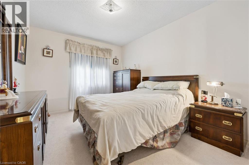 176 Sandford Fleming Drive, Waterloo, Ontario  N2T 1G2 - Photo 15 - 40842430