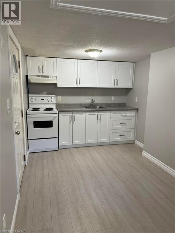 77 Cedar Street S, Kitchener, Ontario  N2G 3L6 - Photo 2 - 40828175