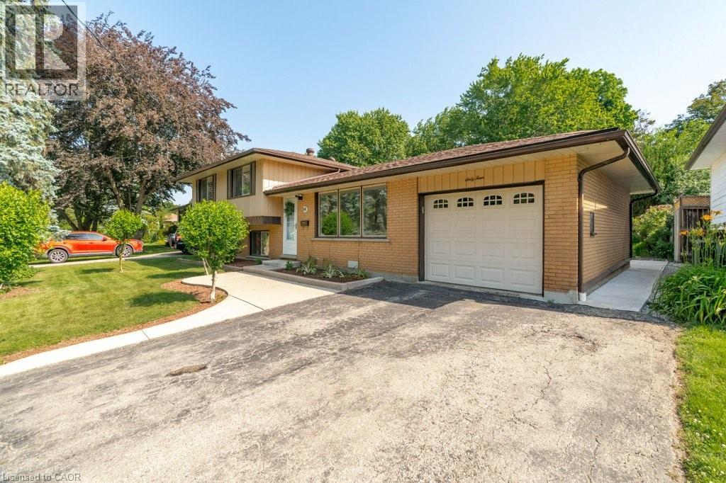 64 Warren Road, Kitchener, Ontario  N2M 4T4 - Photo 3 - 40843218