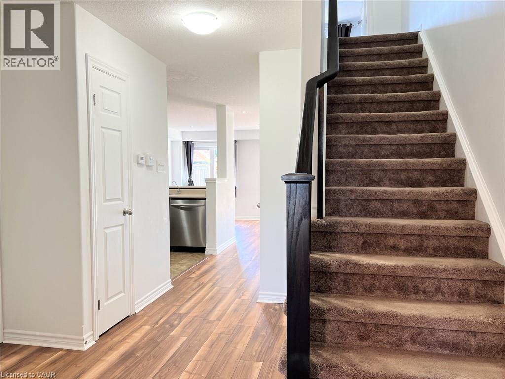 46 Renfrew Street, Kitchener, Ontario  N2R 0G5 - Photo 5 - 40844505