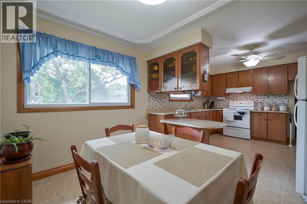 99 Lorraine Avenue, Kitchener, Ontario  N2B 2N1 - Photo 14 - 40844586