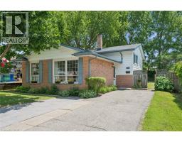 <div class="price">$615,000</div> 39 Shea Crescent, Kitchener<br><div style="margin-bottom:8px;"><small>Royal LePage Wolle Realty</small></div><div class='bed_bath'>4 Bed | 2 Bath</div>