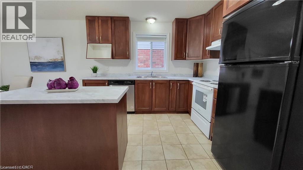 128 Udvari Crescent Unit# A, Kitchener, Ontario  N2N 3P6 - Photo 4 - 40845823