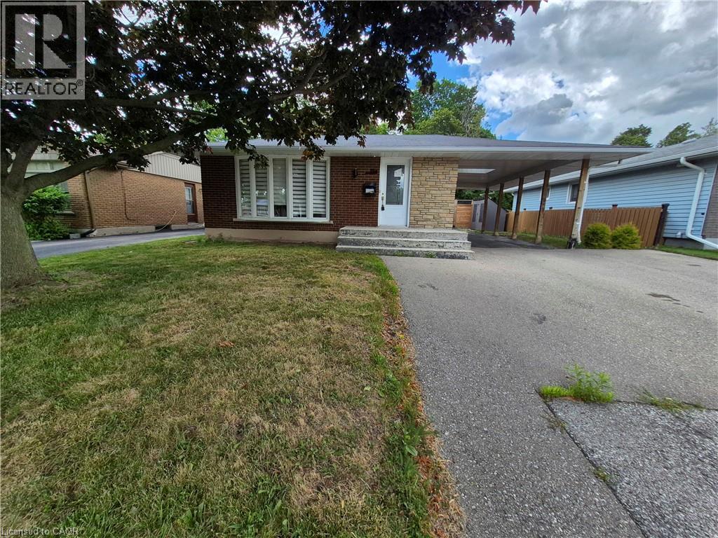 154 Appalachian Crescent, Kitchener, Ontario  N2E 1A4 - Photo 2 - 40842354