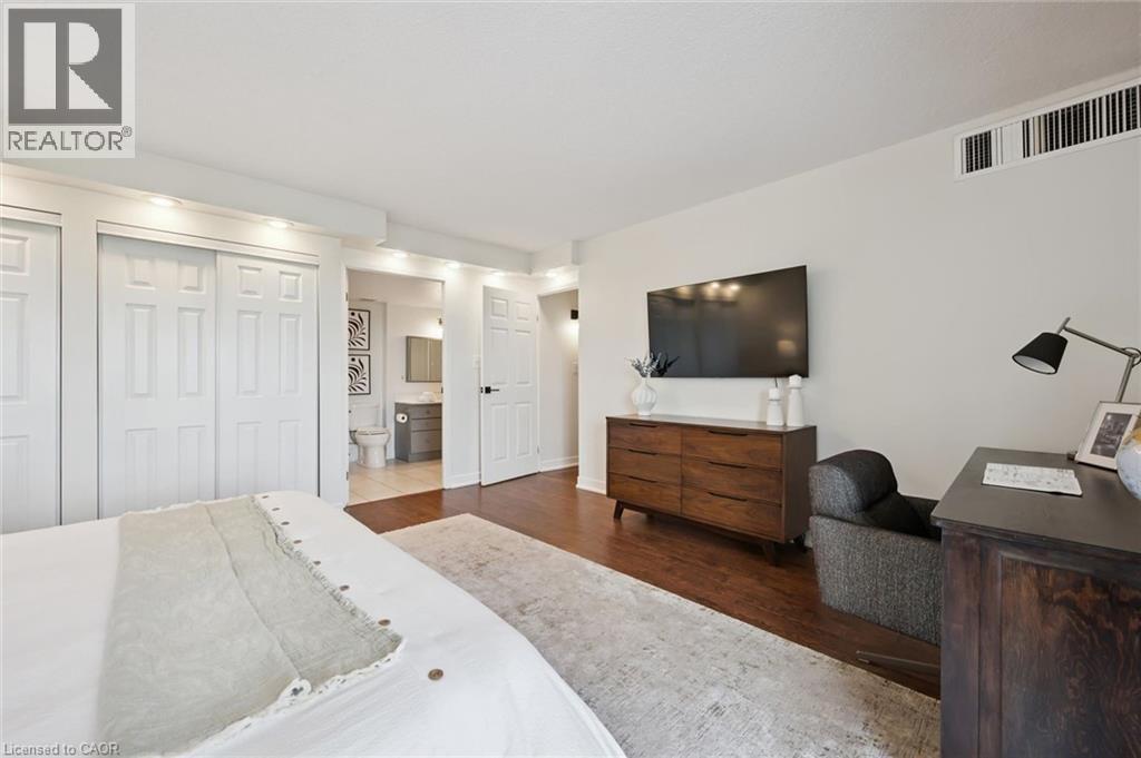 260 Sheldon Avenue N Unit# Ph2, Kitchener, Ontario  N2H 6P2 - Photo 23 - 40846631