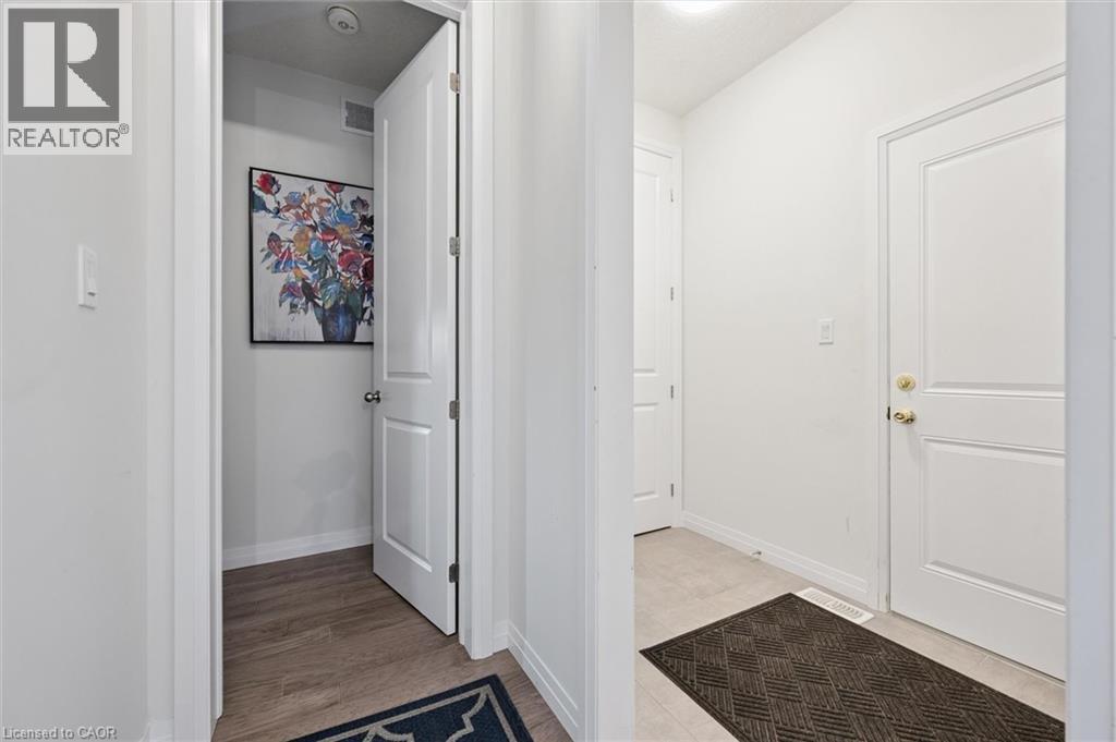 972 Stonecliffe Walk Unit# 18, Kitchener, Ontario  N2P 0K5 - Photo 20 - 40848074