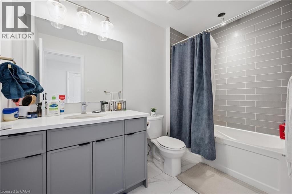 972 Stonecliffe Walk Unit# 18, Kitchener, Ontario  N2P 0K5 - Photo 37 - 40848074
