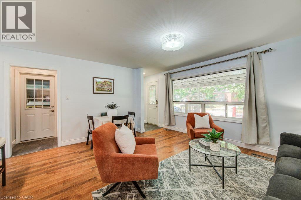 17 Crestwood Avenue, Kitchener, Ontario  N2H 4K6 - Photo 7 - 40845684