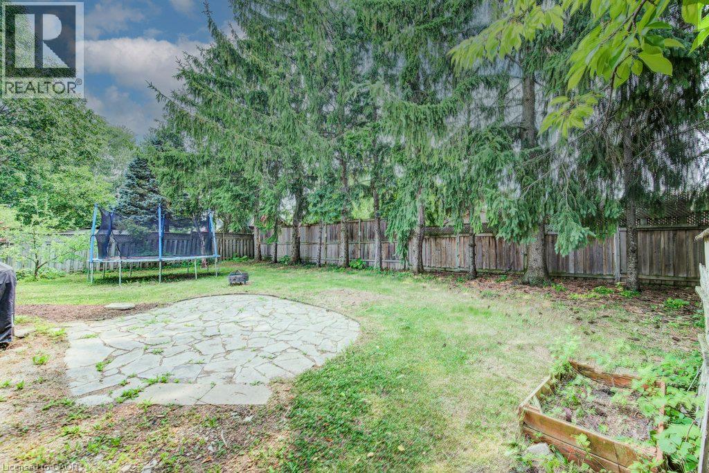 109 White Oak Place, Waterloo, Ontario  N2V 1B2 - Photo 35 - 40849092