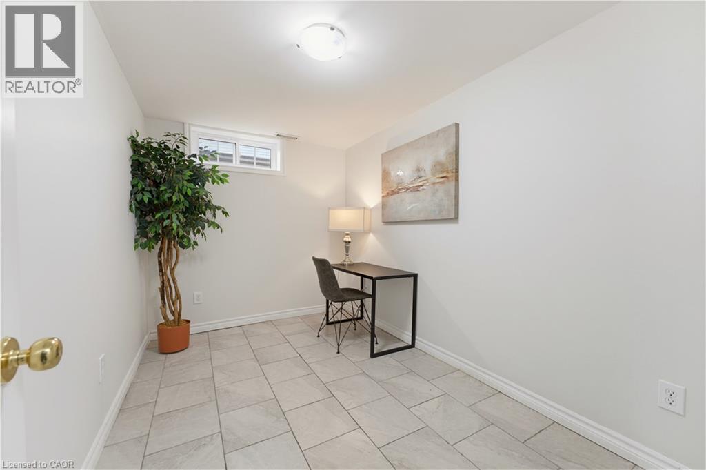 61 Balfour Crescent, Kitchener, Ontario  N2C 1Z6 - Photo 17 - 40849444
