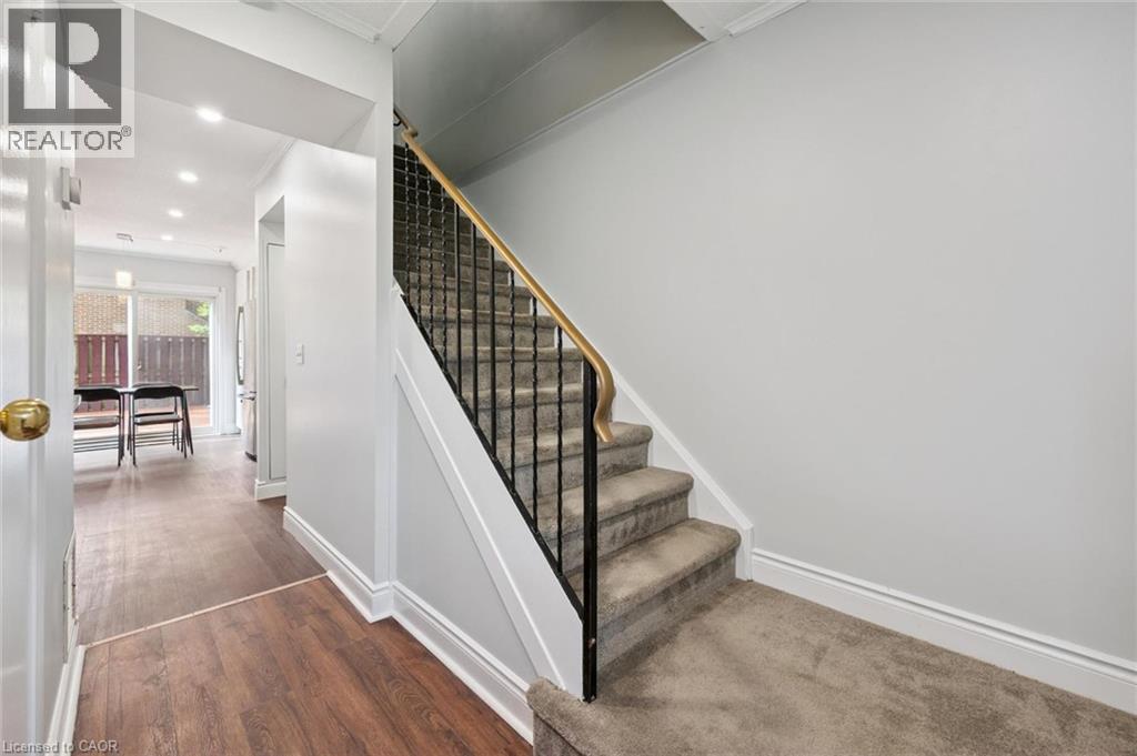 121 University Avenue E Unit# 11, Waterloo, Ontario  N2J 4J1 - Photo 15 - 40849888