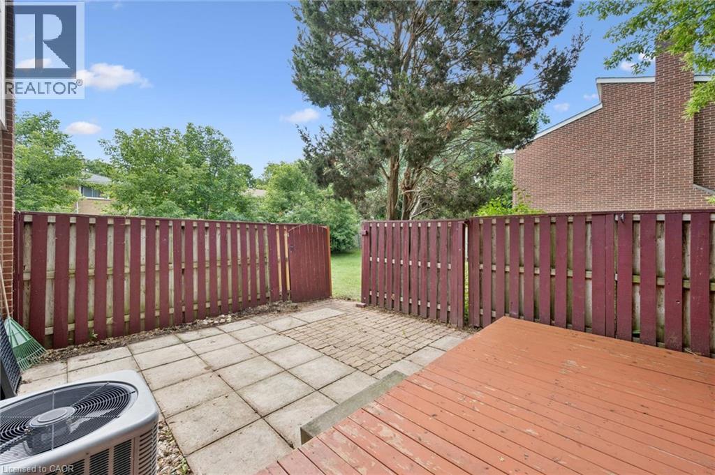 121 University Avenue E Unit# 11, Waterloo, Ontario  N2J 4J1 - Photo 33 - 40849888